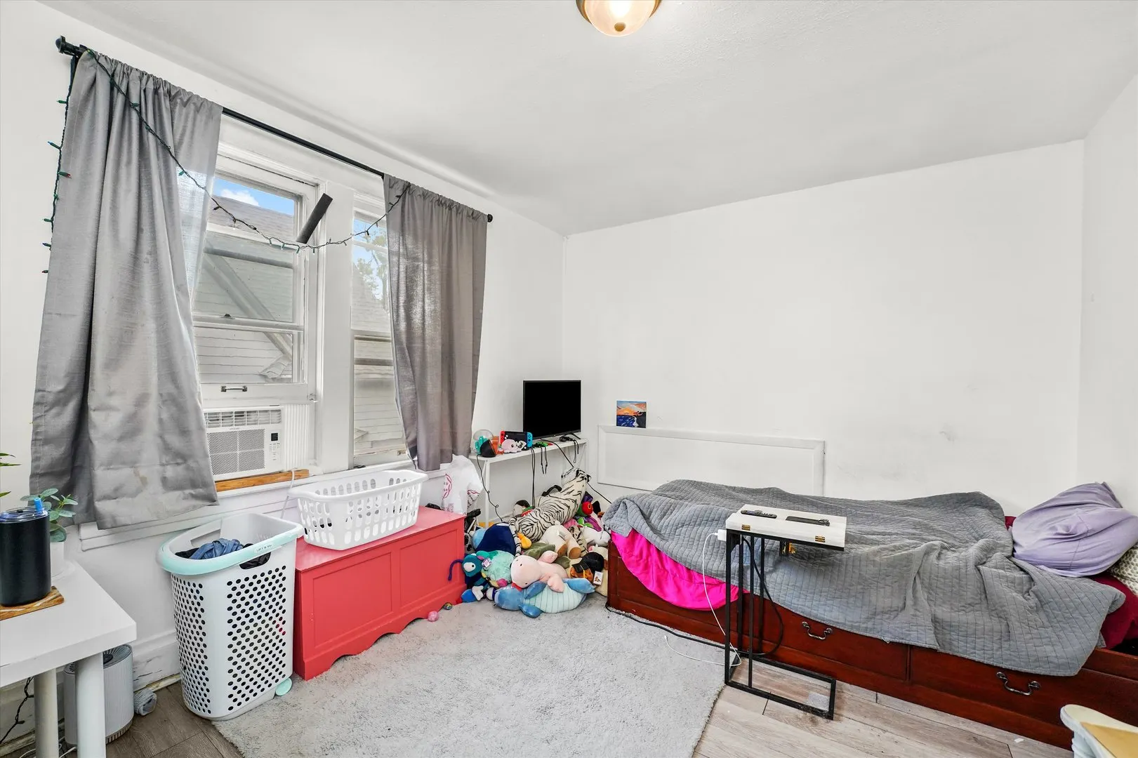 12609 Maple Avenue IL