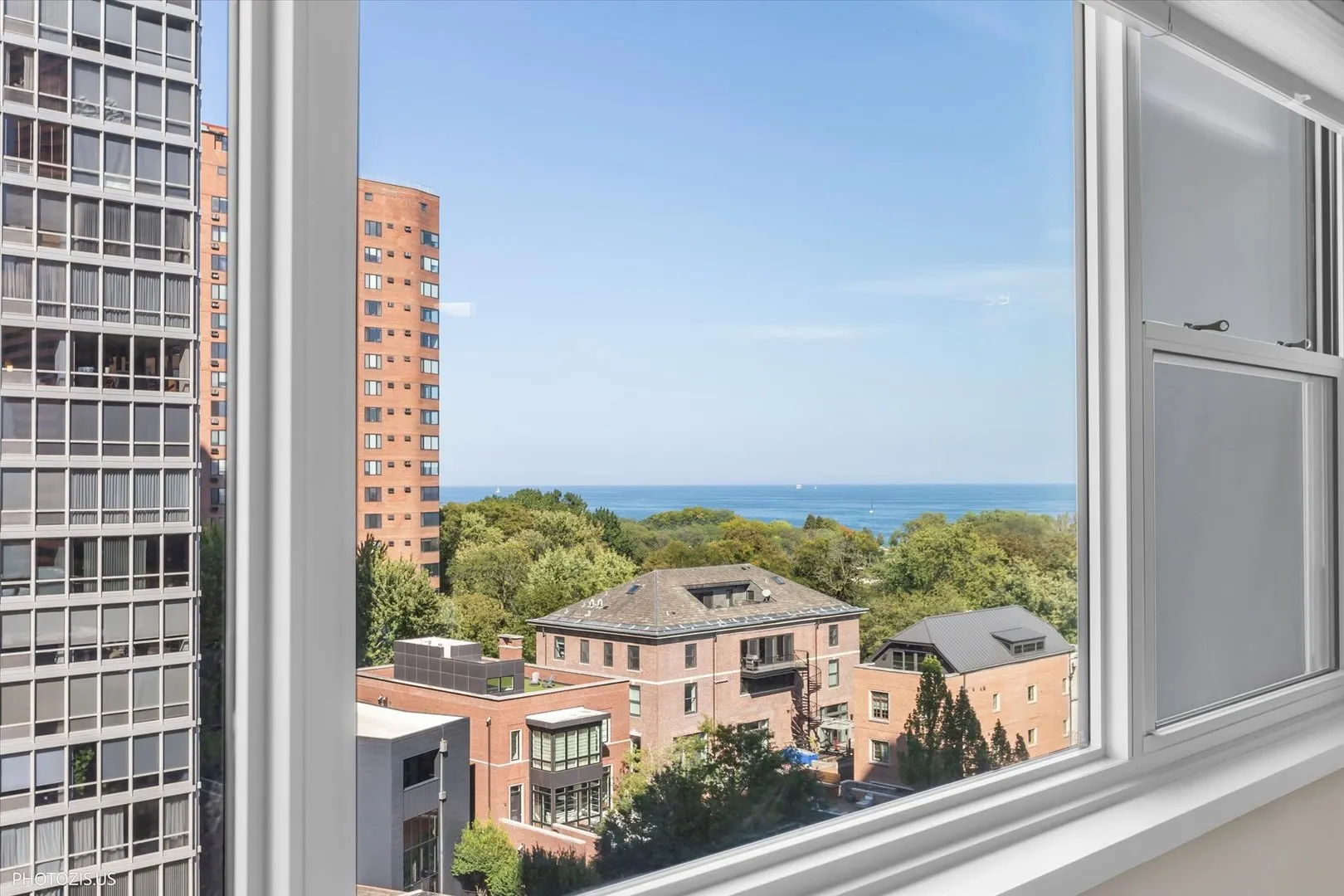 336 W Wellington Avenue 1002 IL