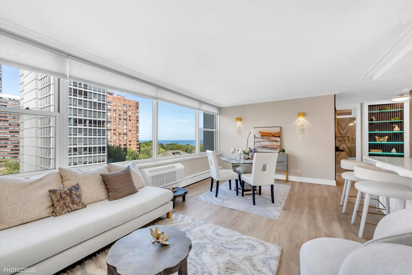 336 W Wellington Avenue 1002 IL