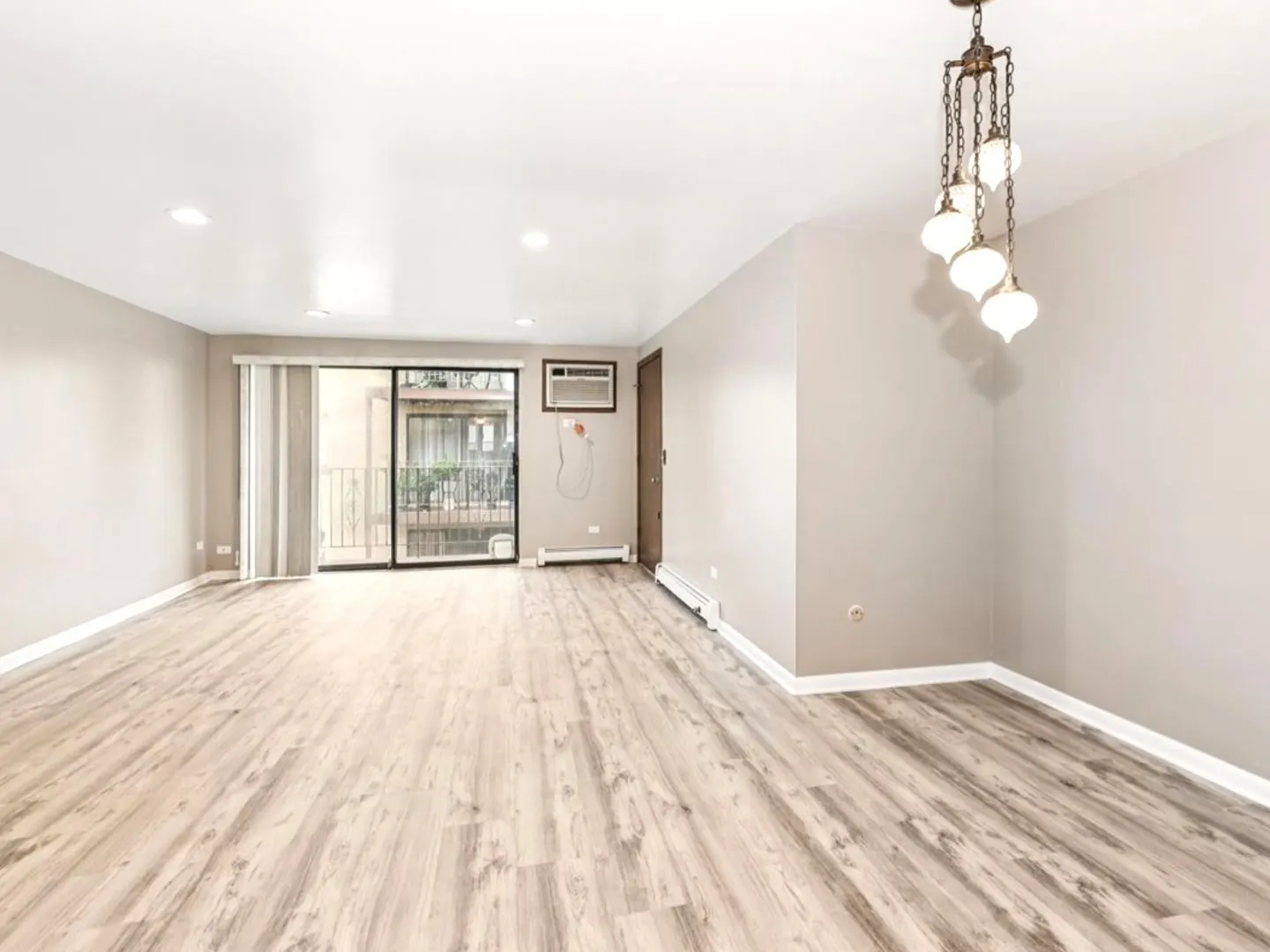 7202 W Wrightwood Avenue 2S IL