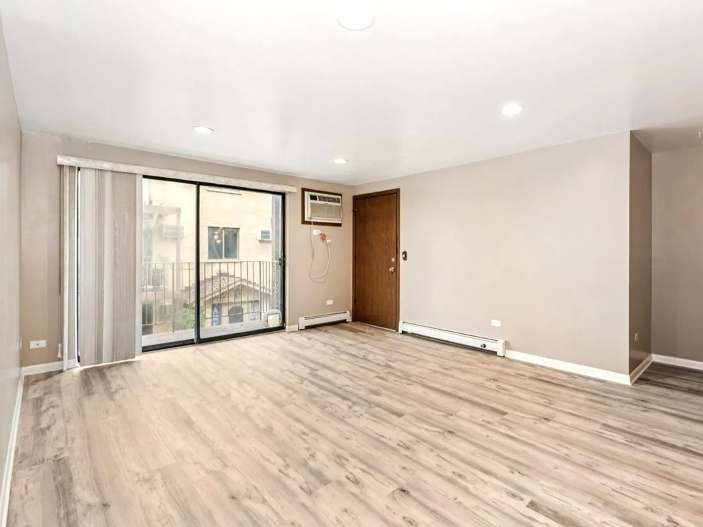 7202 W Wrightwood Avenue 2S IL