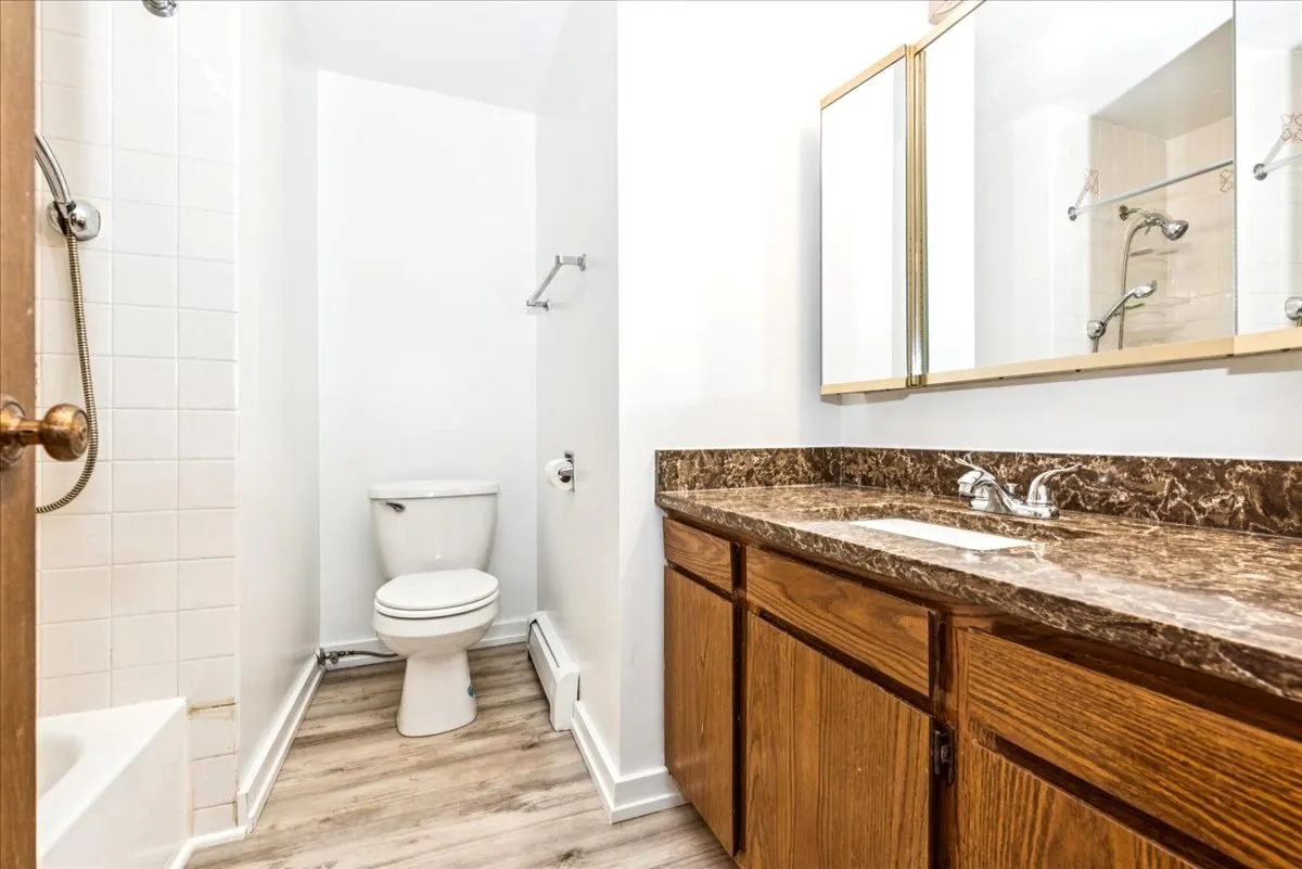 7202 W Wrightwood Avenue 2S IL