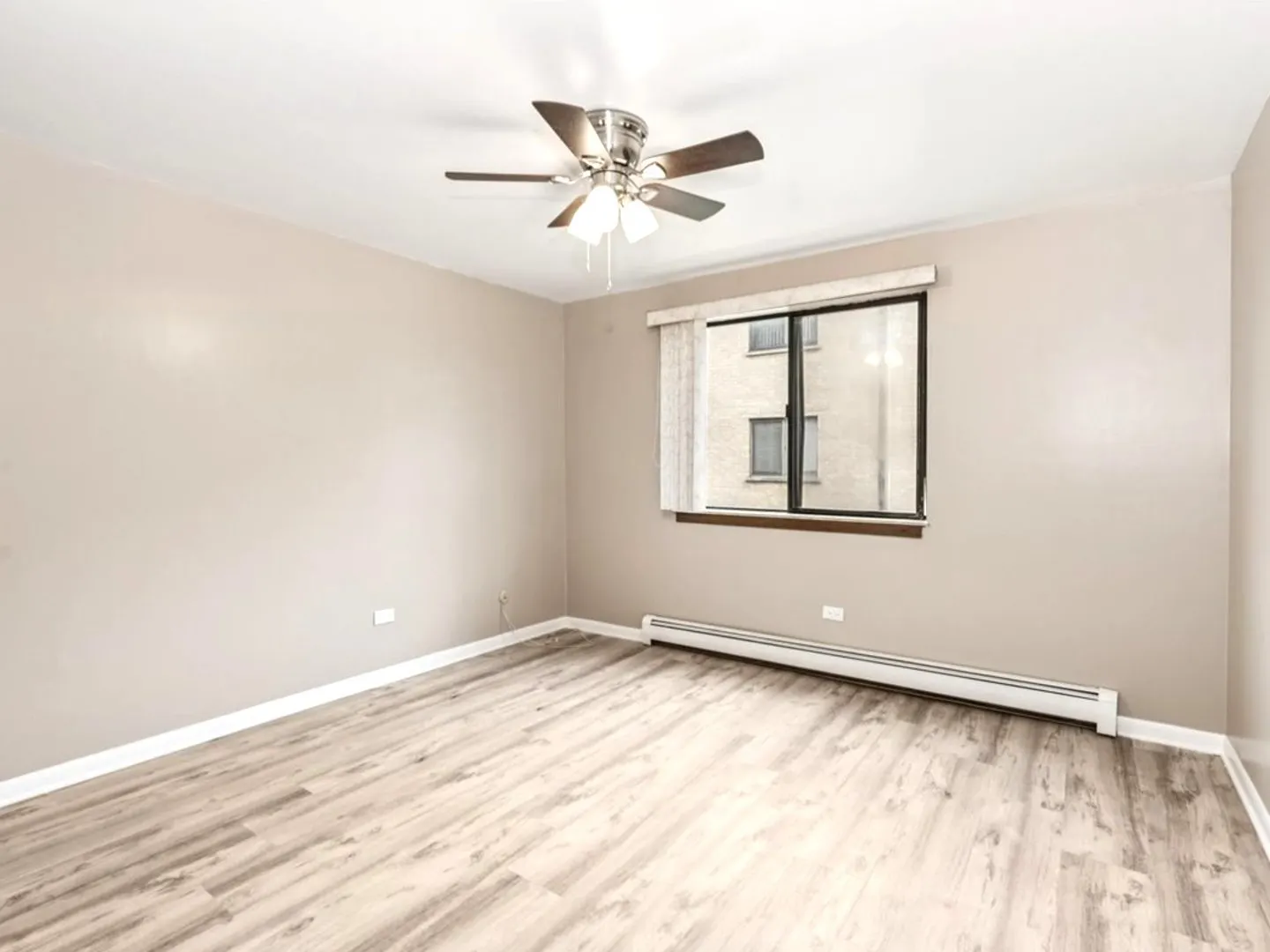 7202 W Wrightwood Avenue 2S IL