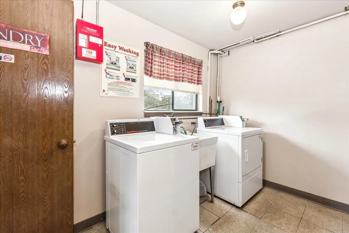 7202 W Wrightwood Avenue 2S IL