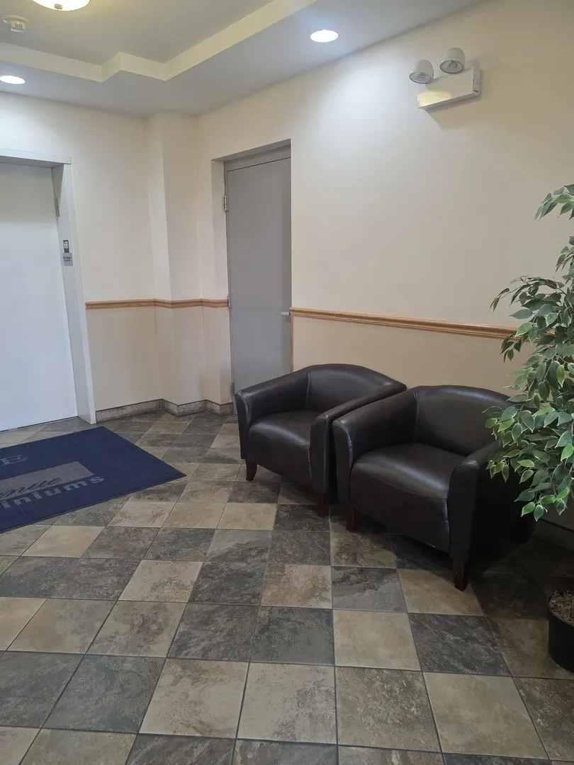 6559 W George Street 202 IL