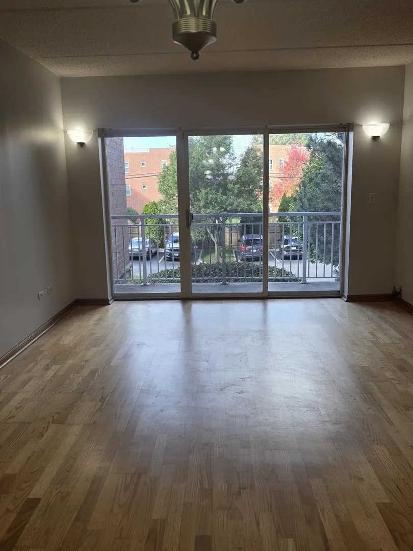 6559 W George Street 202 IL