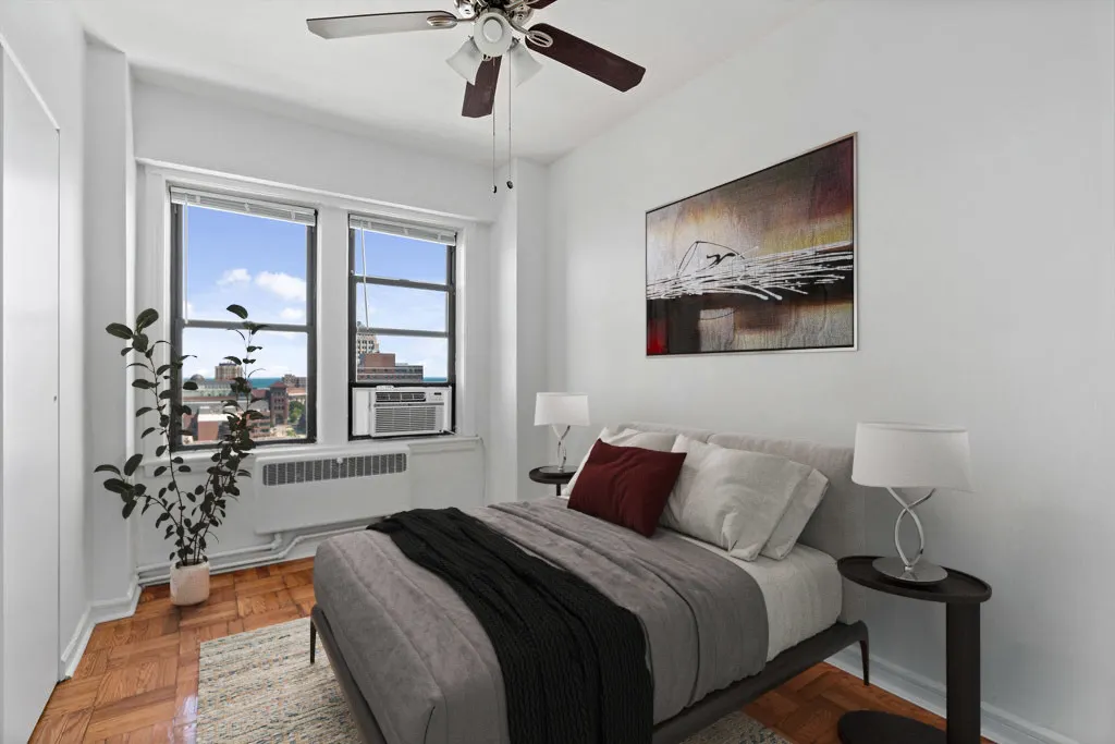 6230 N Kenmore Avenue 1305 IL