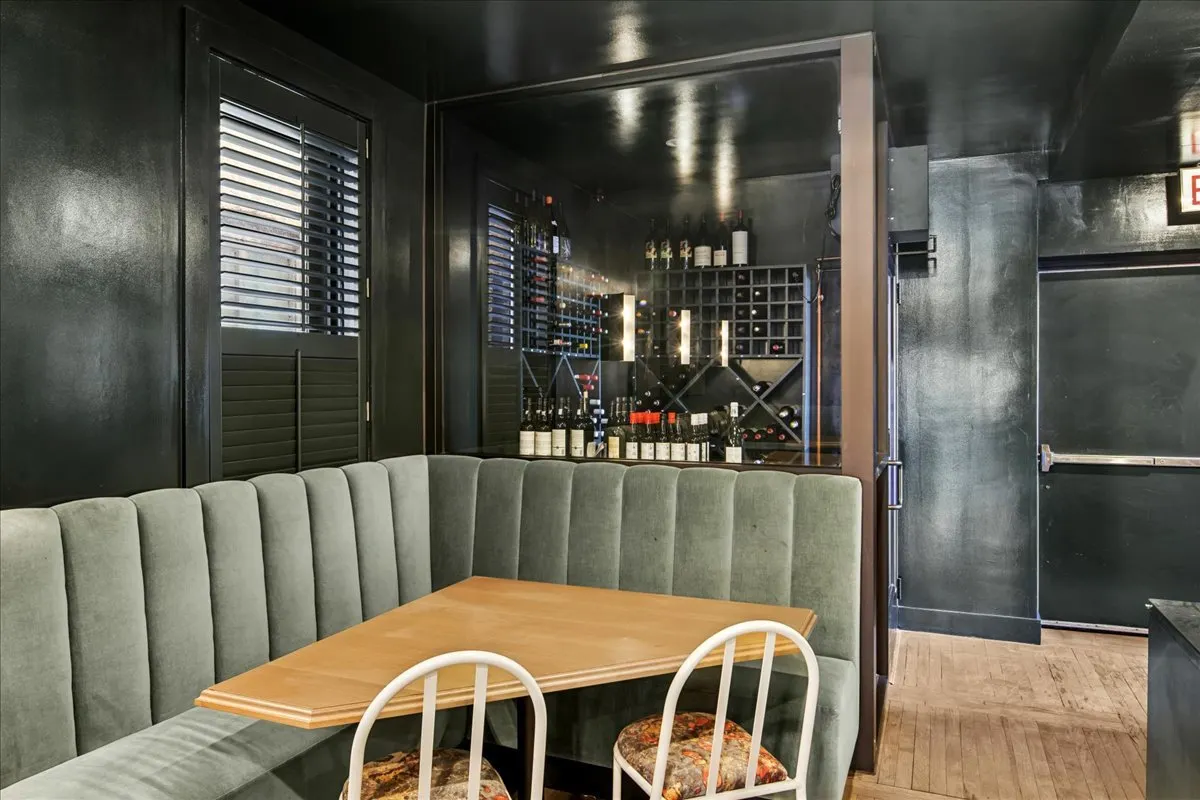 2528 N California Avenue IL