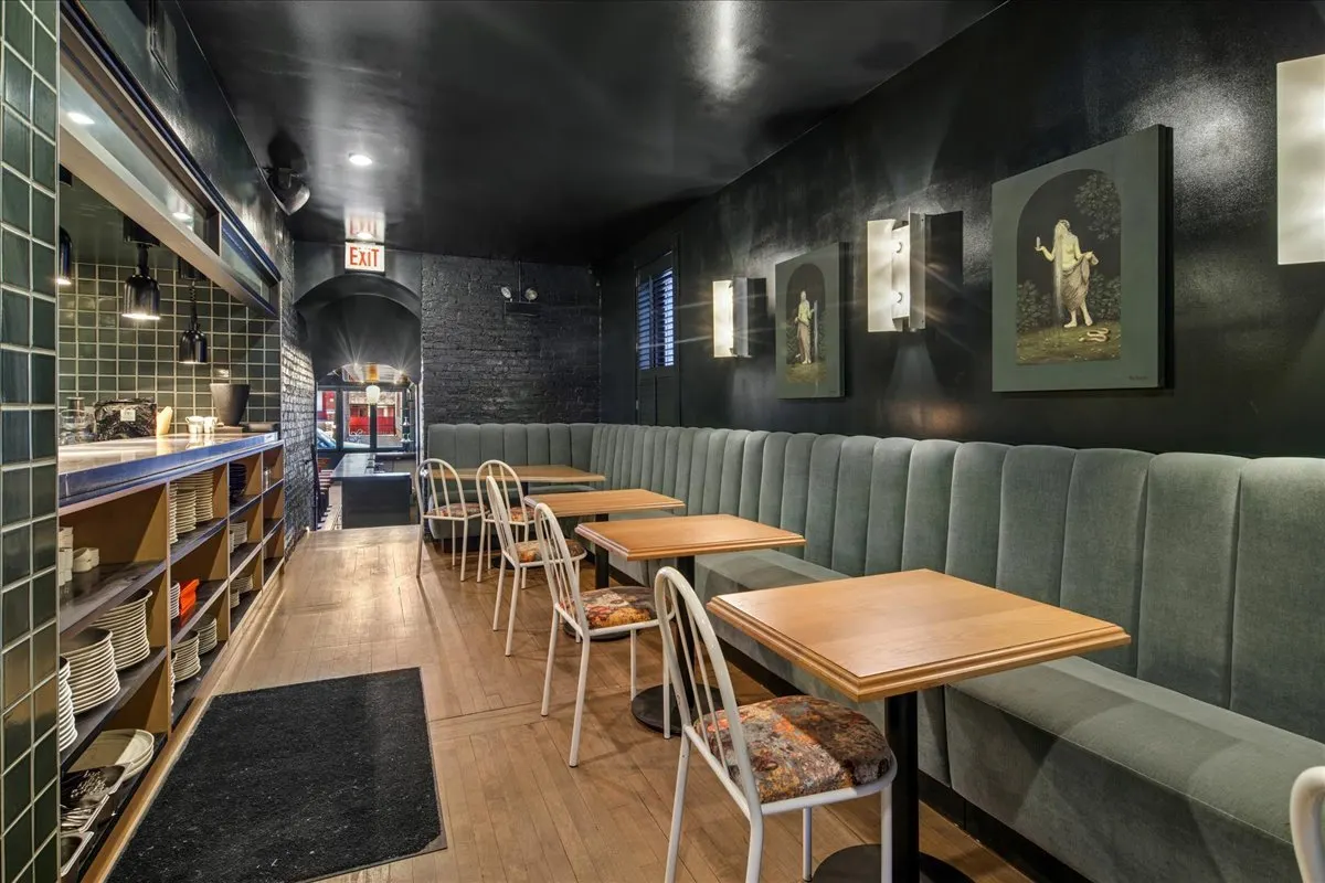 2528 N California Avenue IL