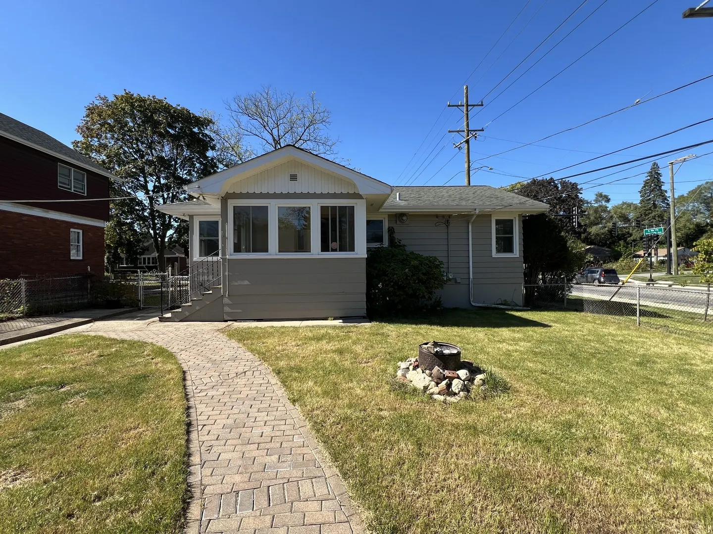 245 N Main Street IL