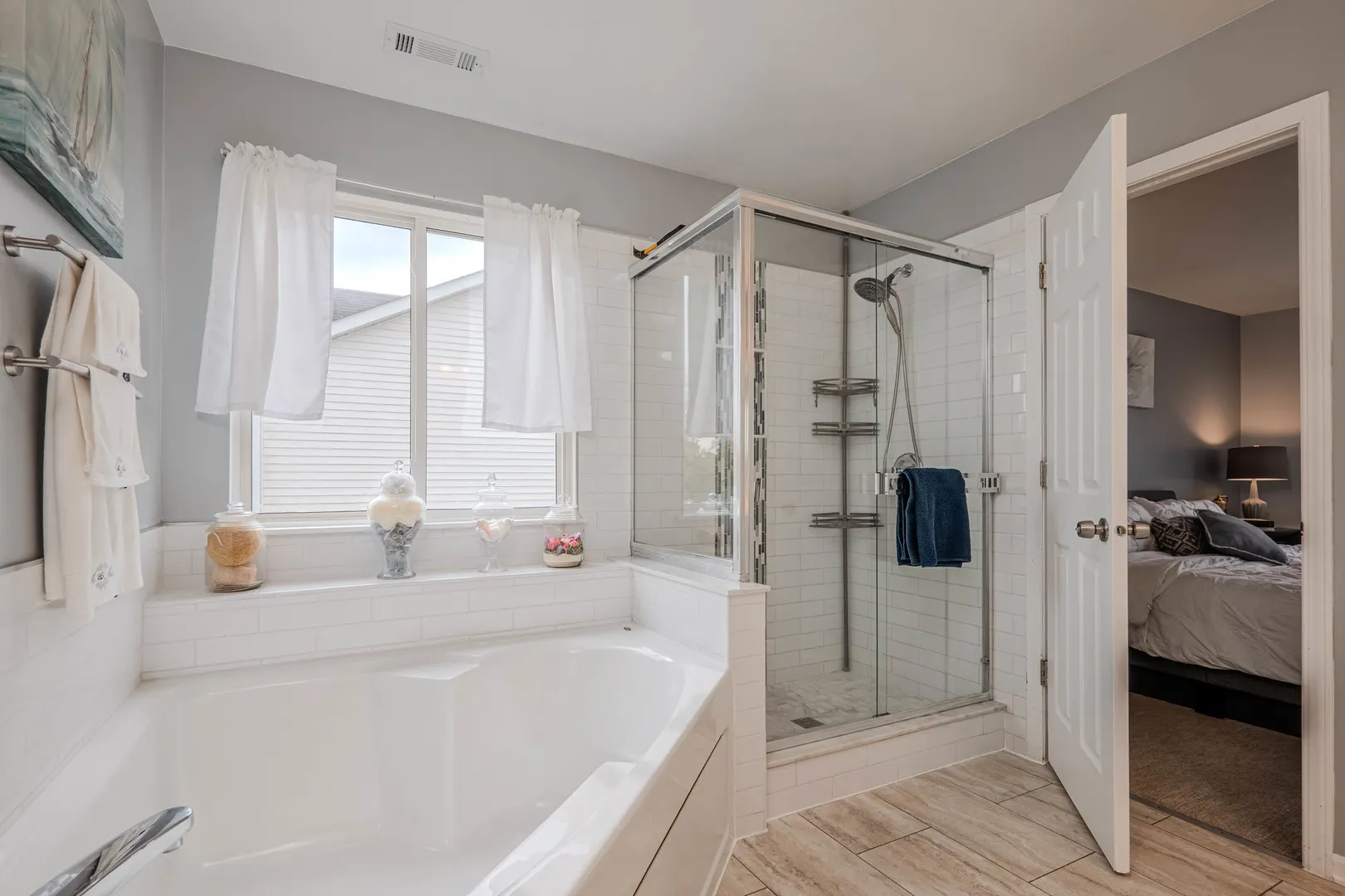 215 Alexis Street IL