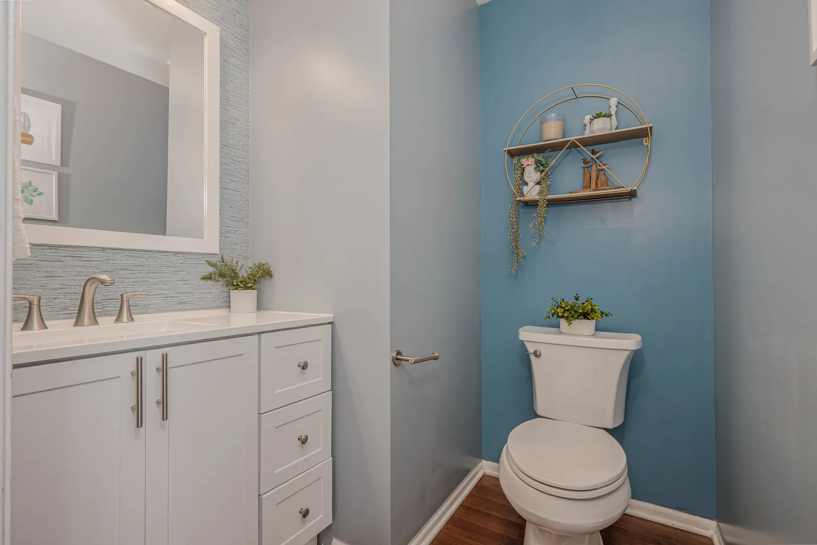 215 Alexis Street IL