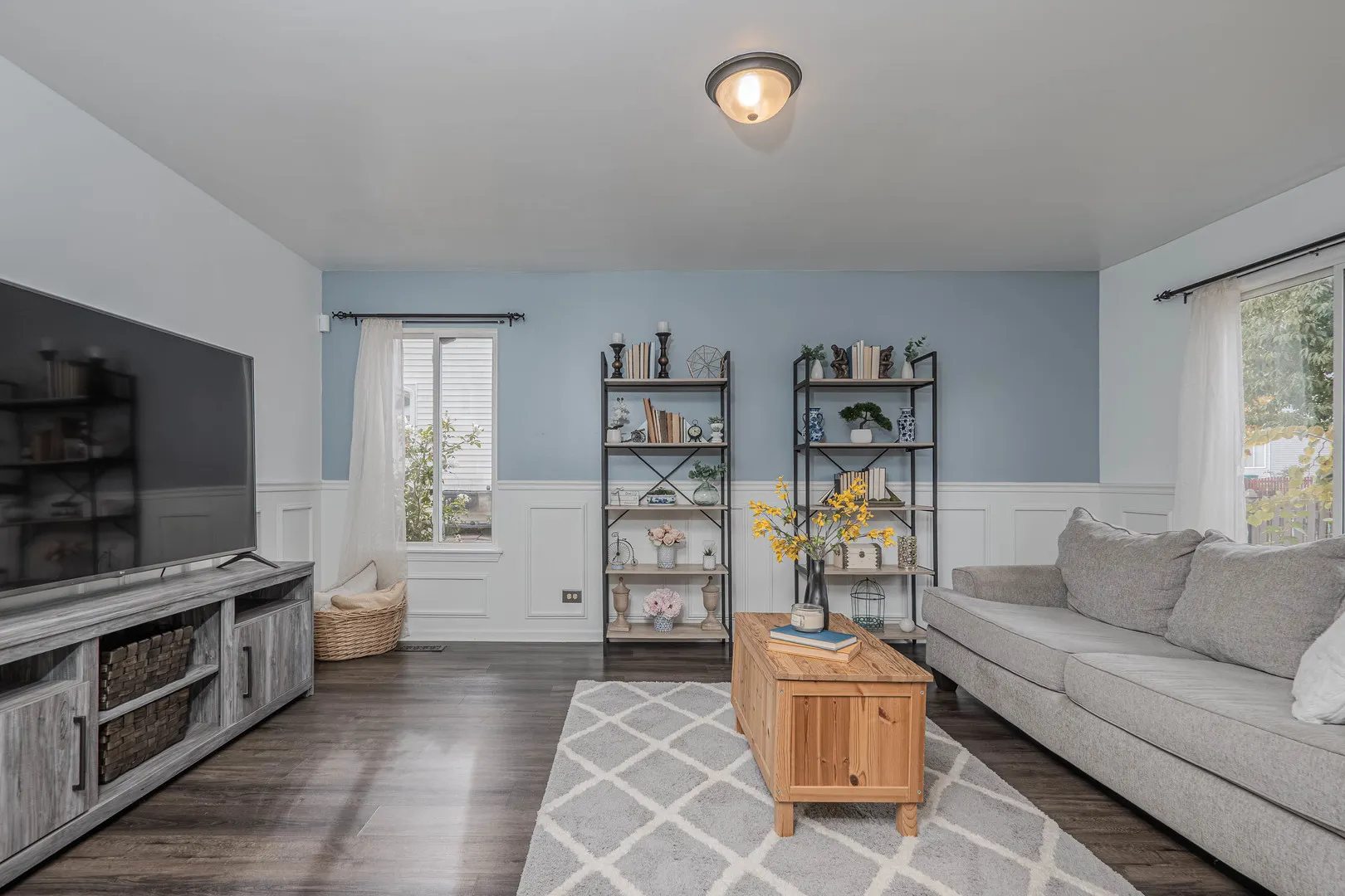 215 Alexis Street IL