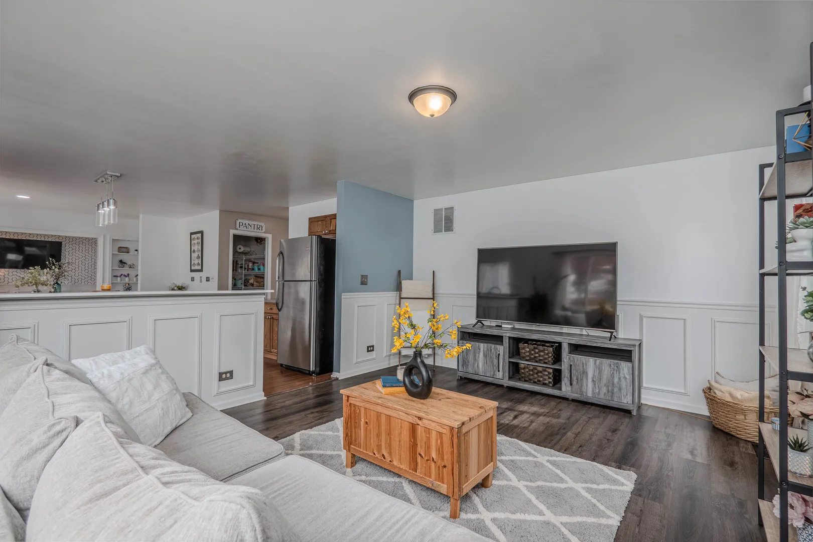 215 Alexis Street IL