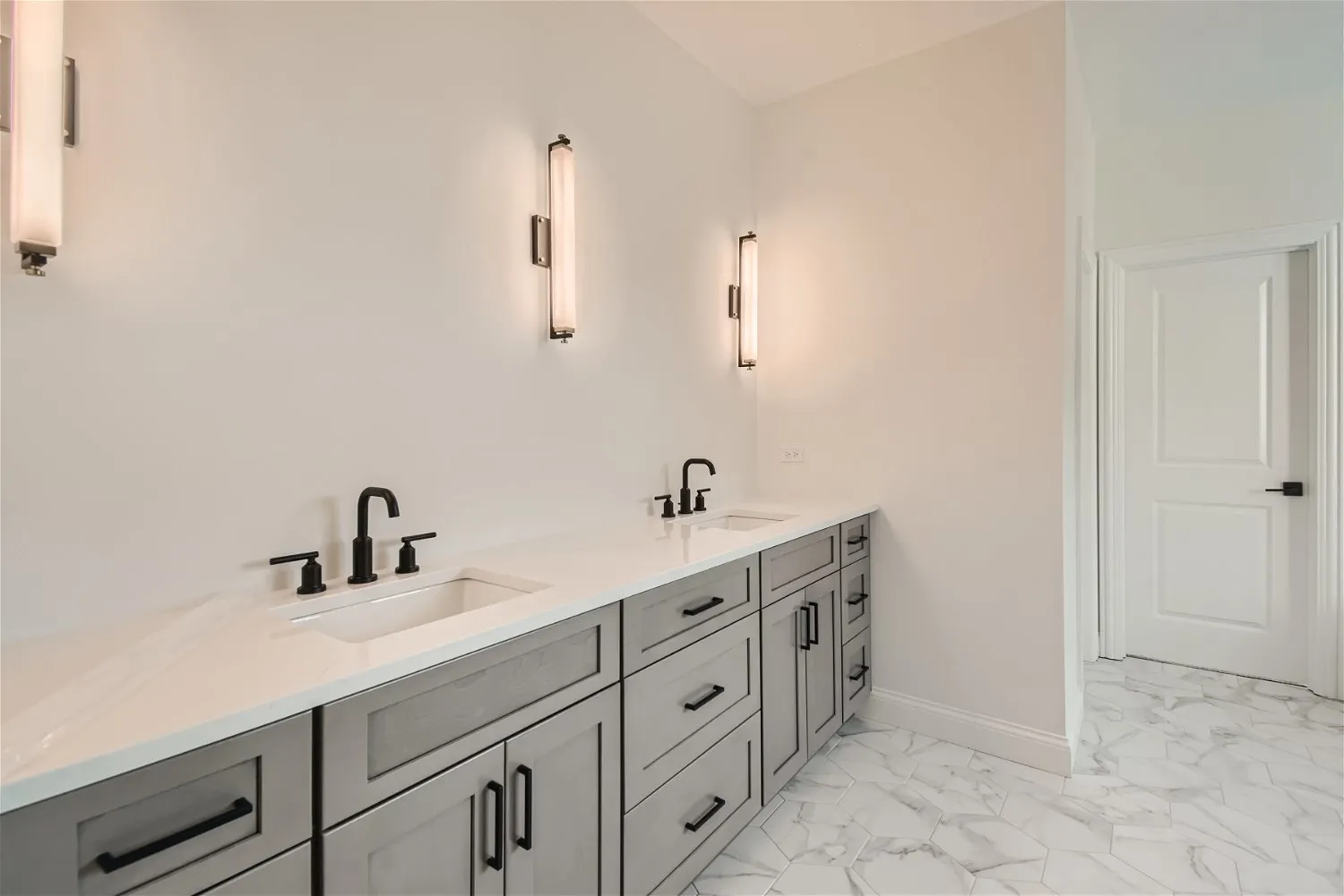 8 Alexandra Drive IL