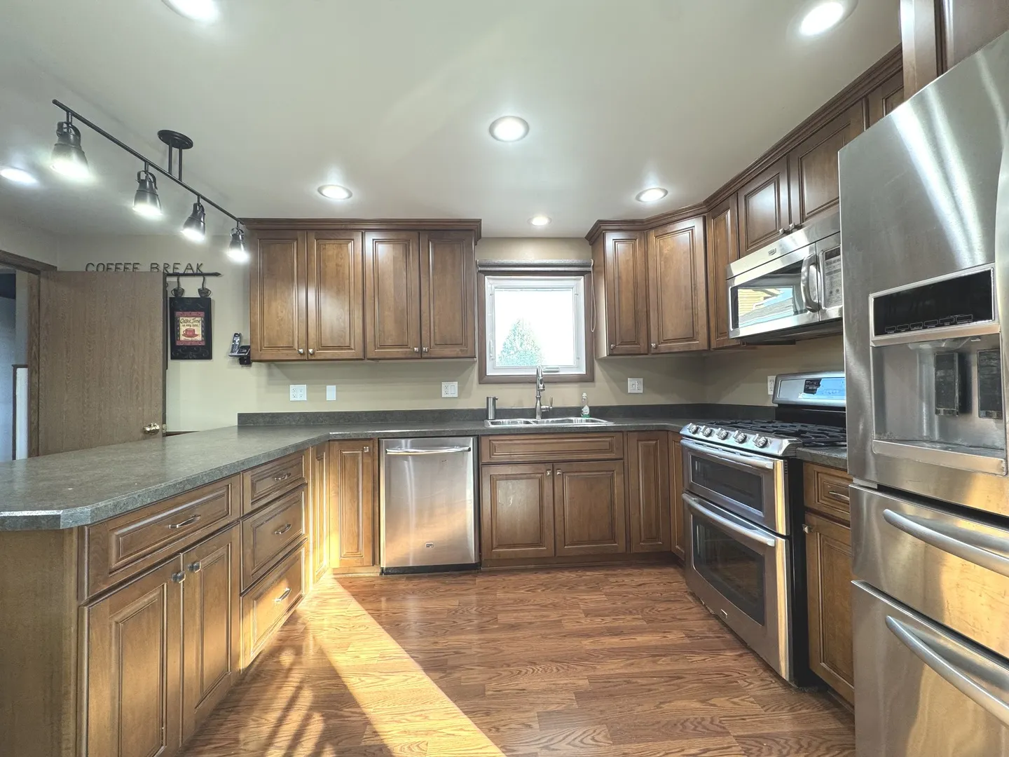 635 Independence Drive IL