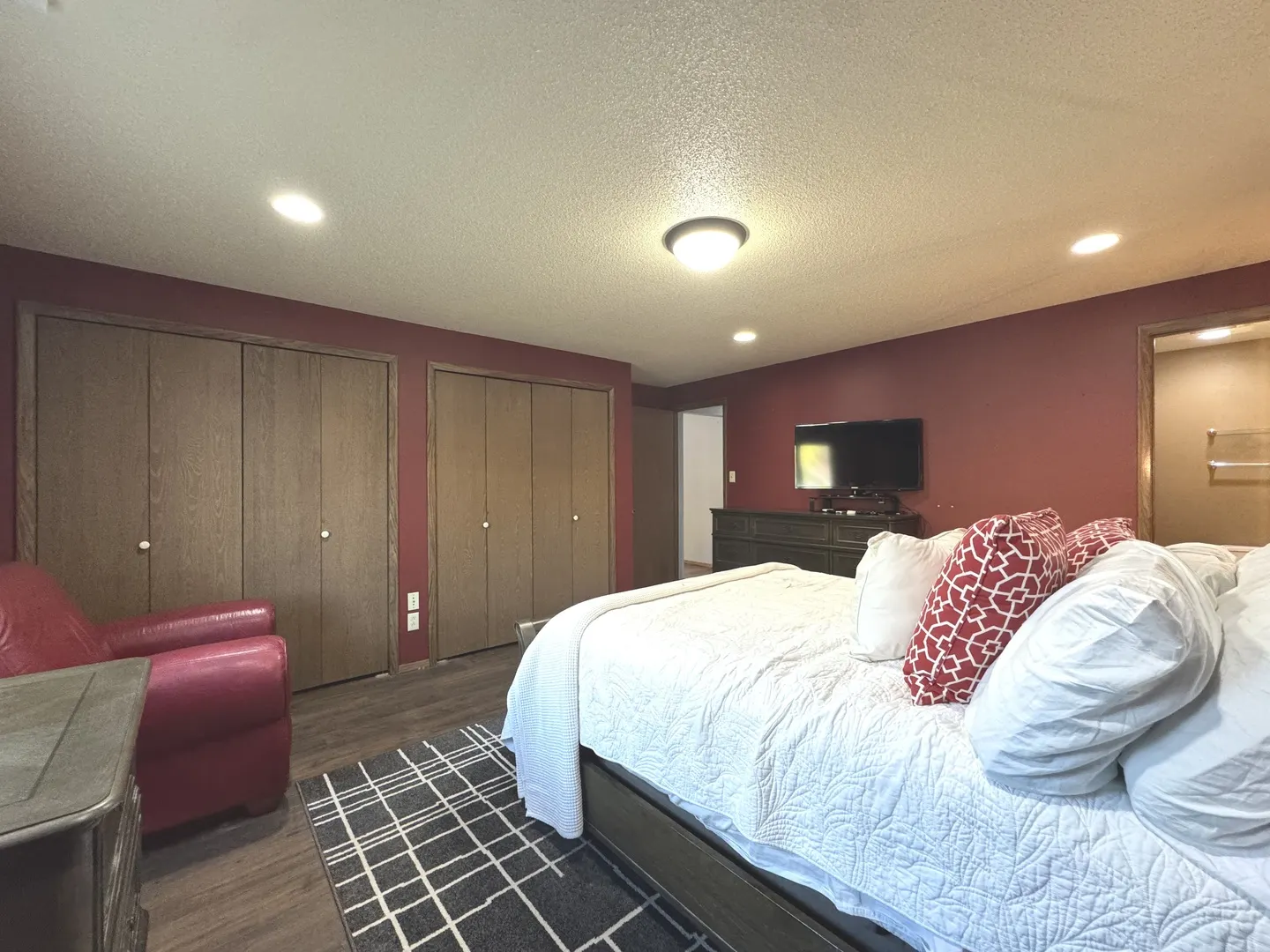 635 Independence Drive IL