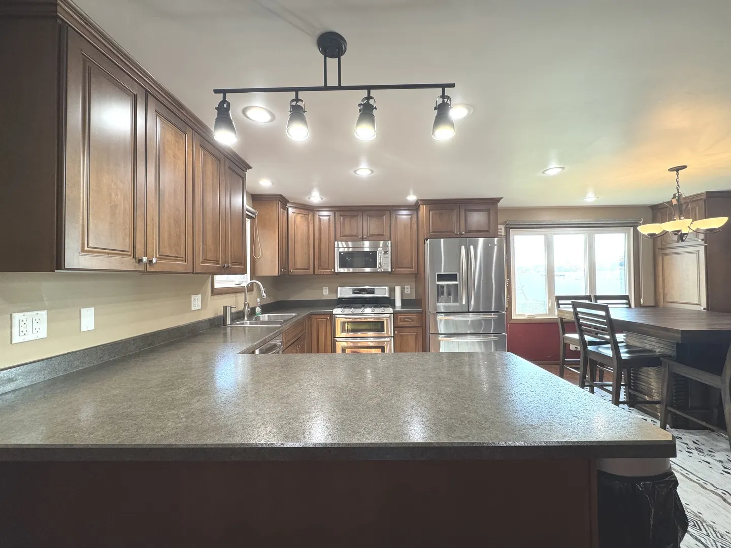 635 Independence Drive IL