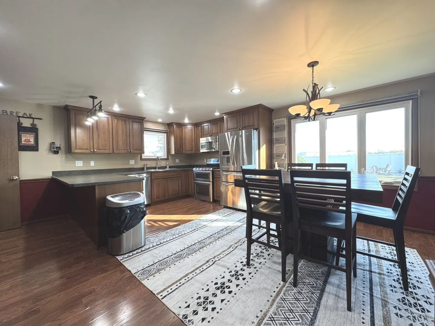 635 Independence Drive IL