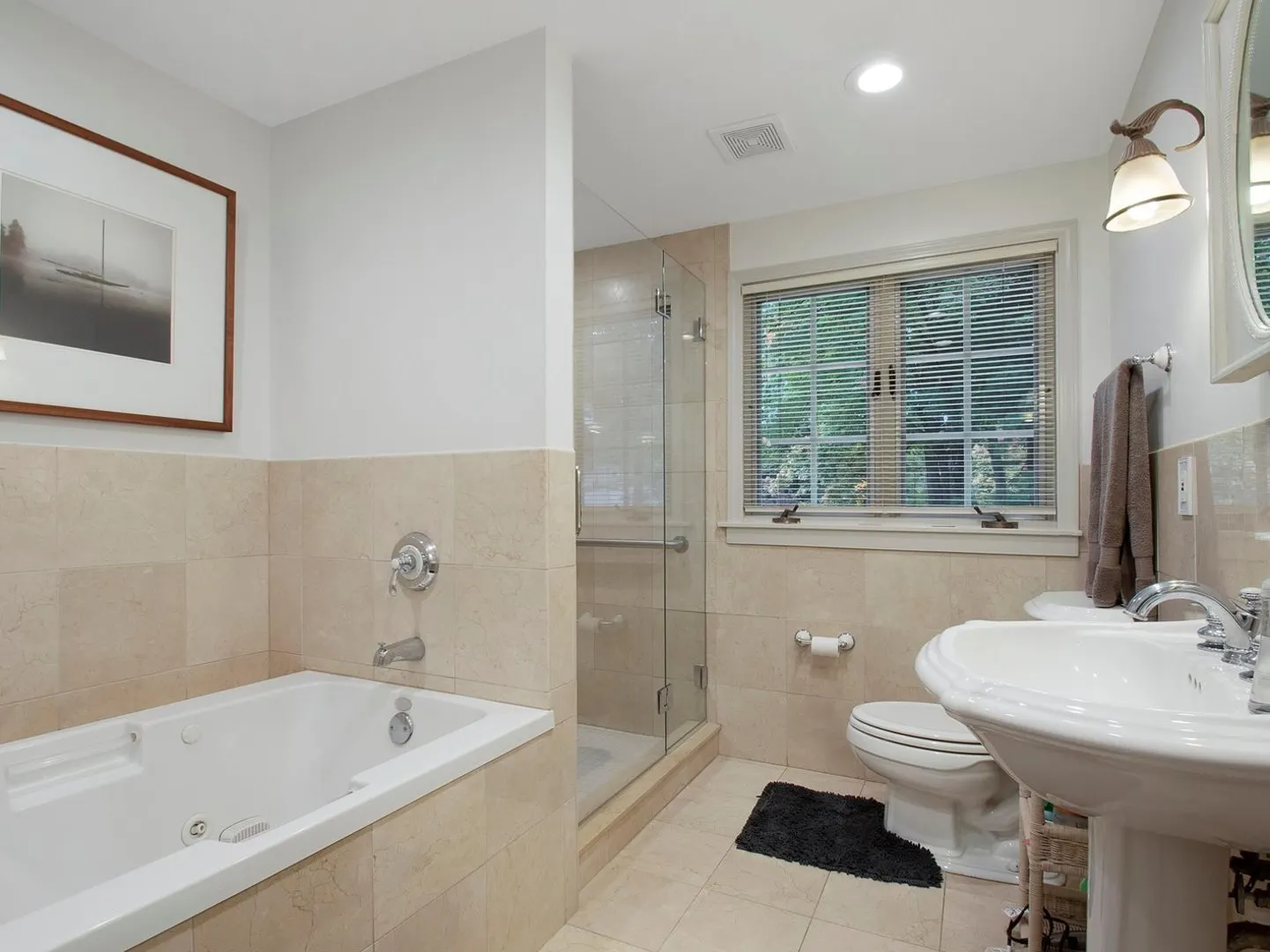 1850 N Mulford Road IL