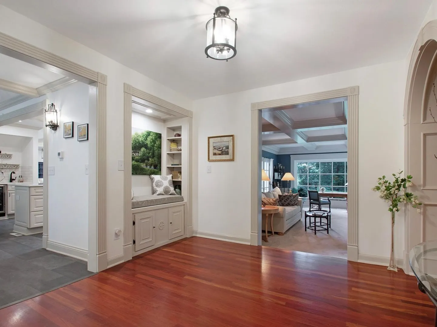 1850 N Mulford Road IL