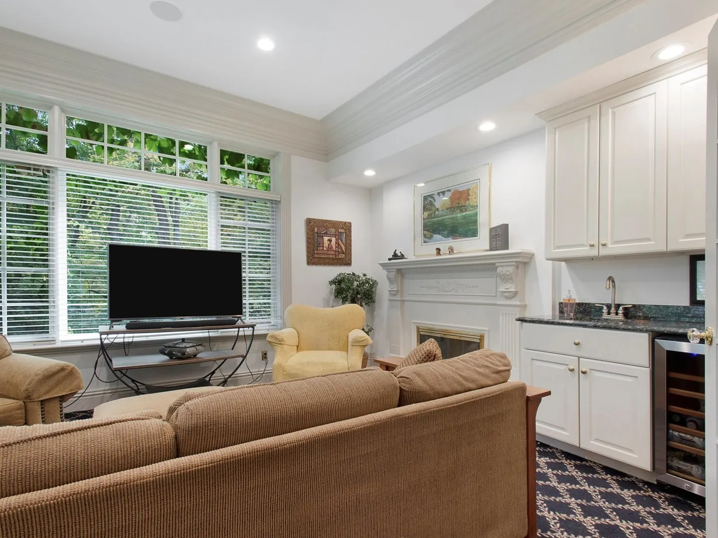 1850 N Mulford Road IL