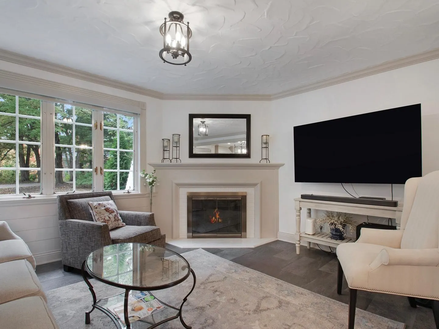 1850 N Mulford Road IL