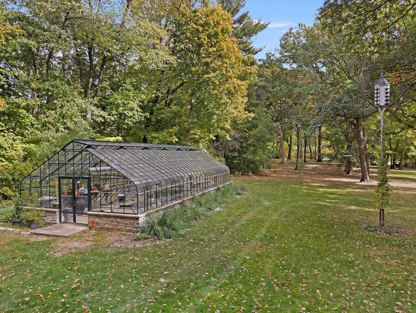 1850 N Mulford Road IL