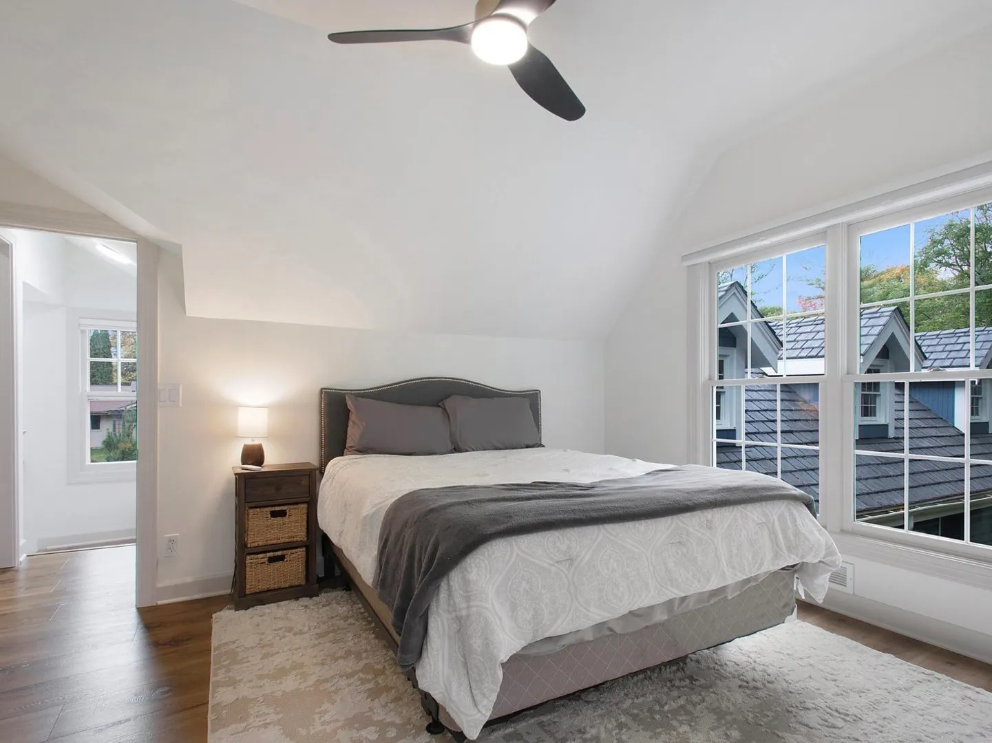 1850 N Mulford Road IL