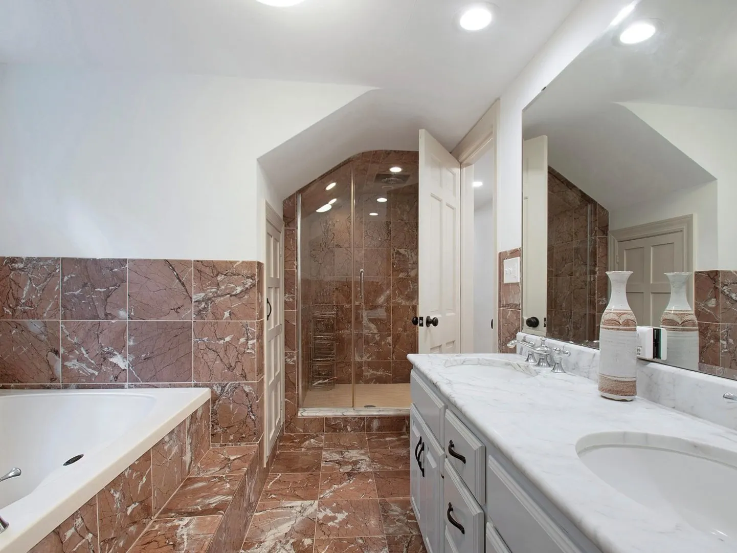 1850 N Mulford Road IL