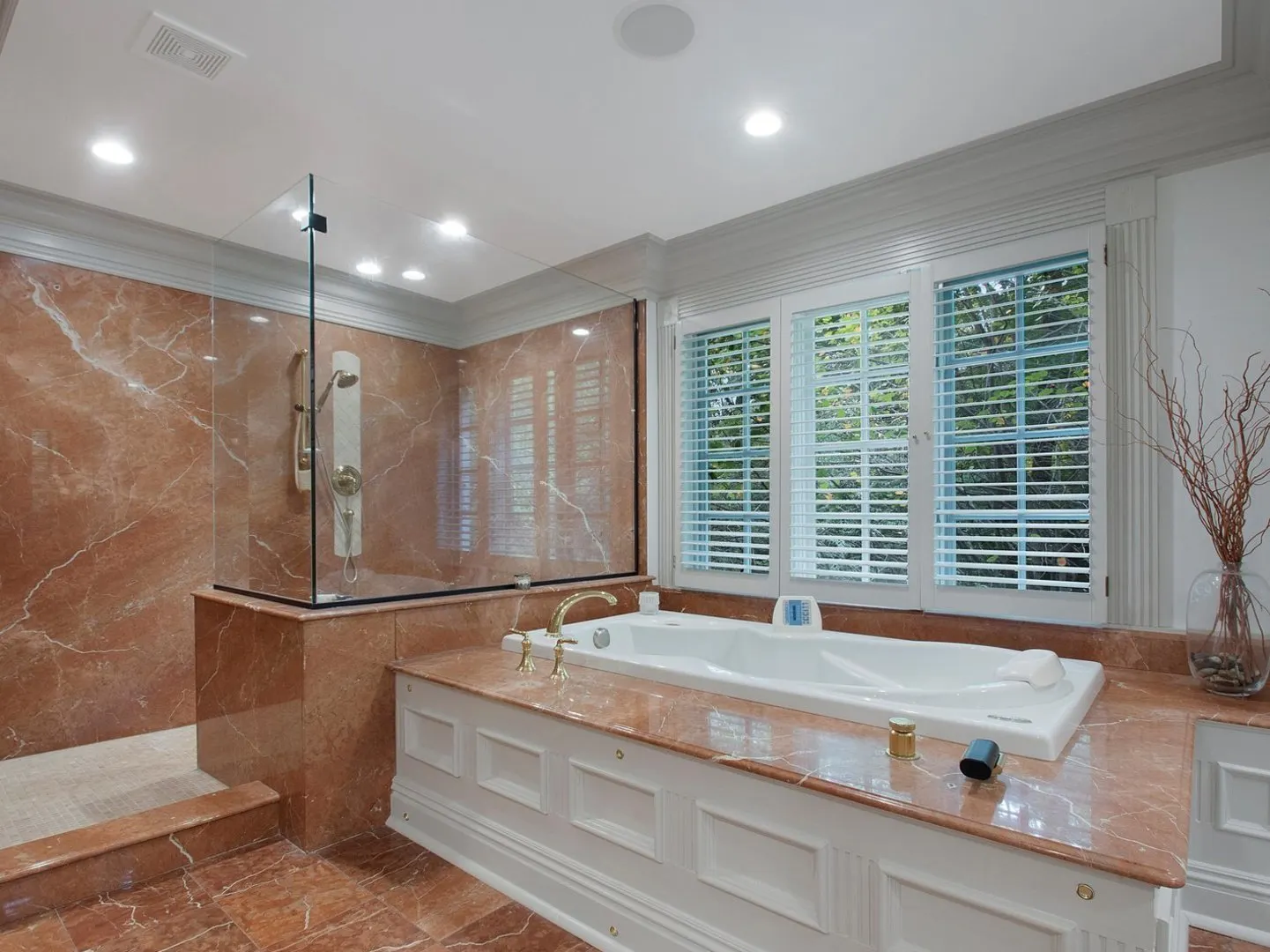 1850 N Mulford Road IL