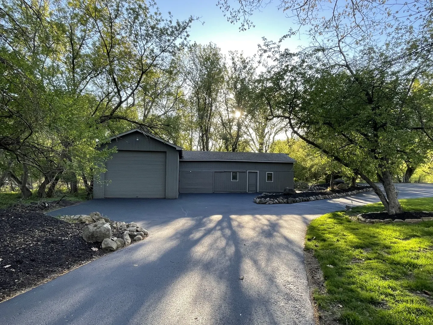 184 A River Road IL