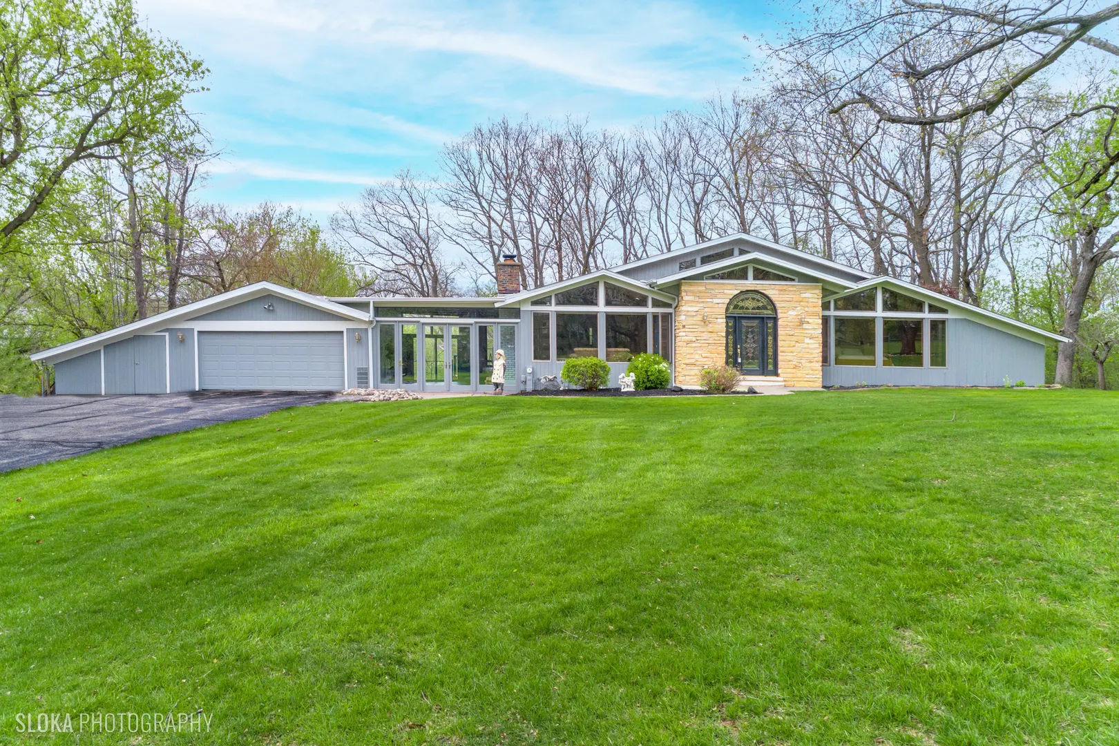 184 A River Road IL
