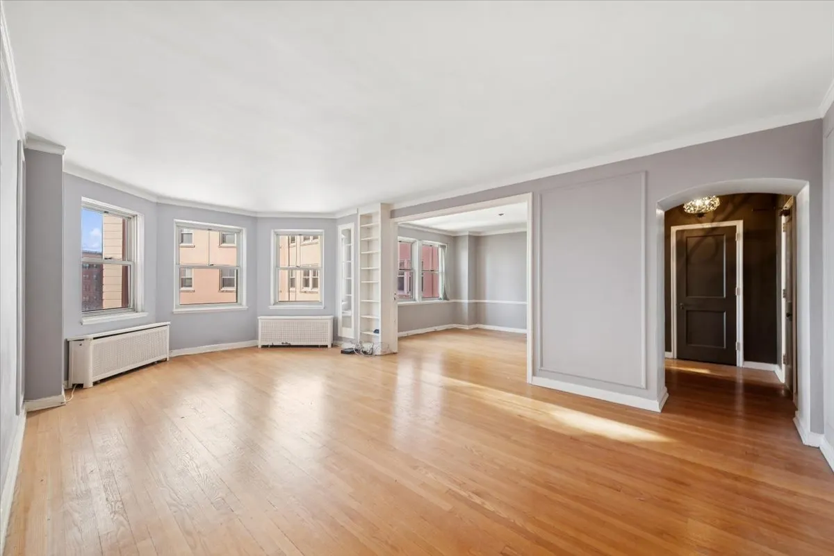 5555 N SHERIDAN Road 1504 IL