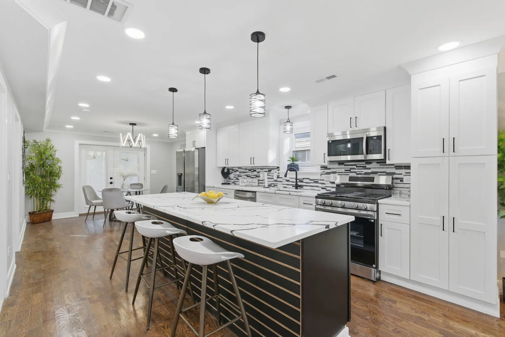 9423 S Sangamon Street IL