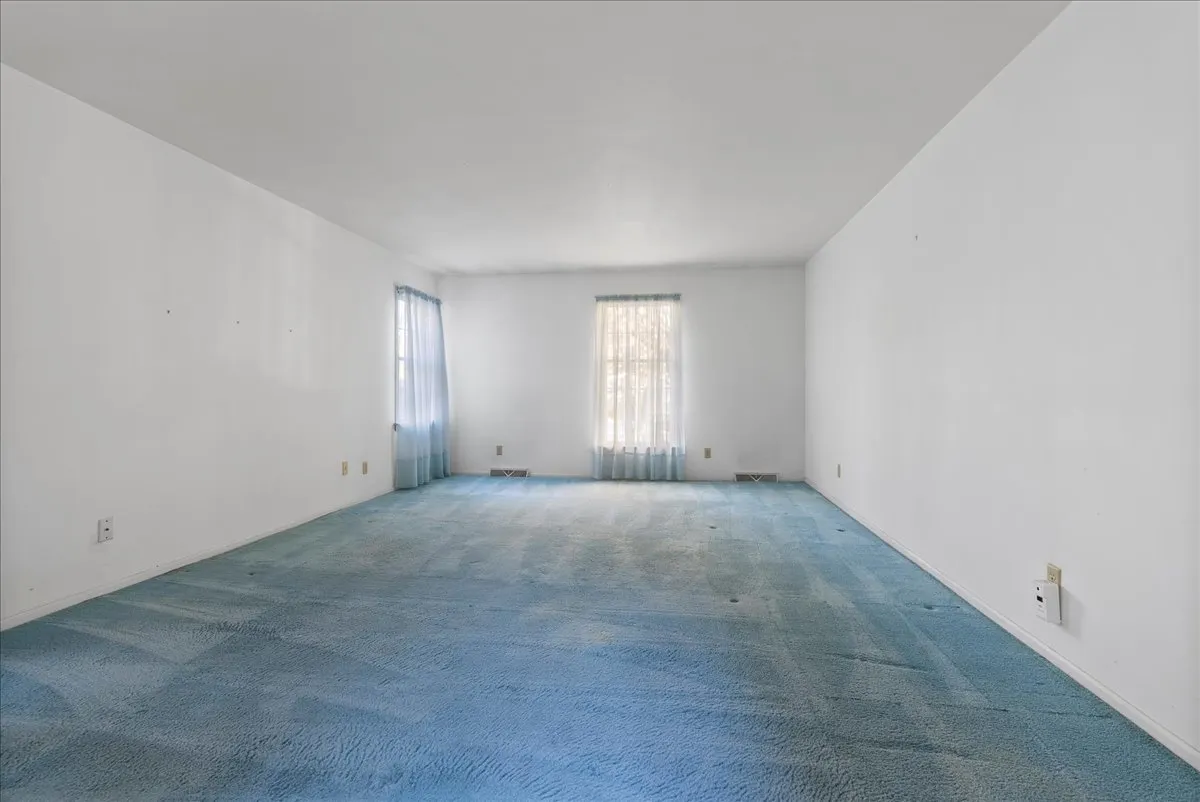 1107 Pine Ridge Court IL