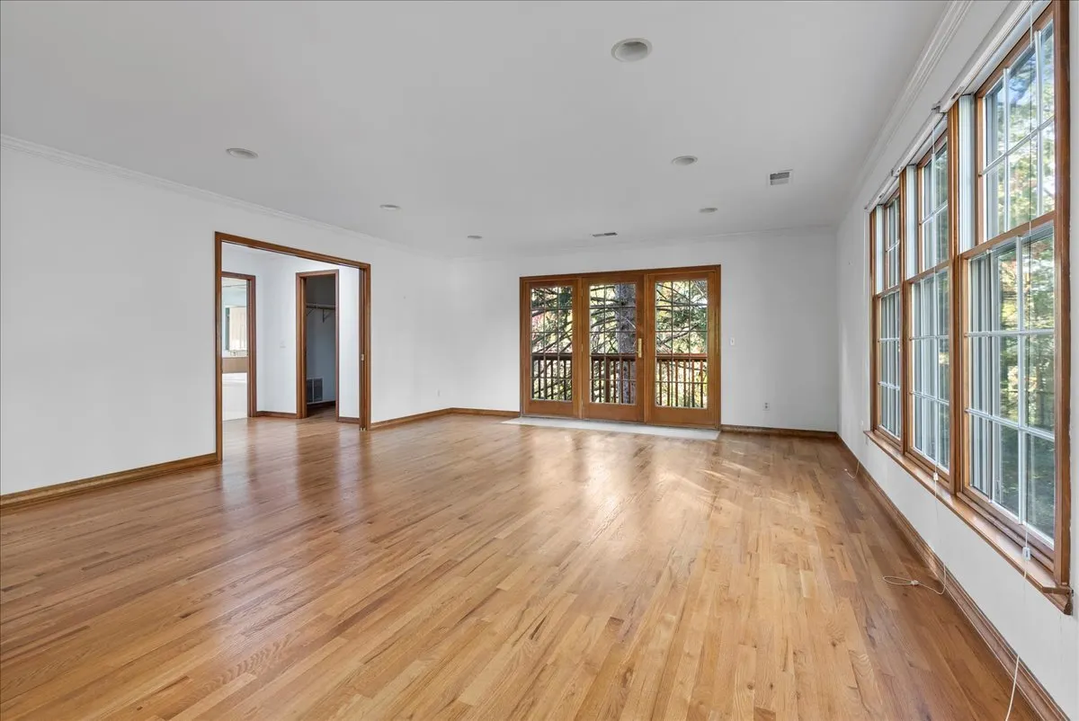 1107 Pine Ridge Court IL