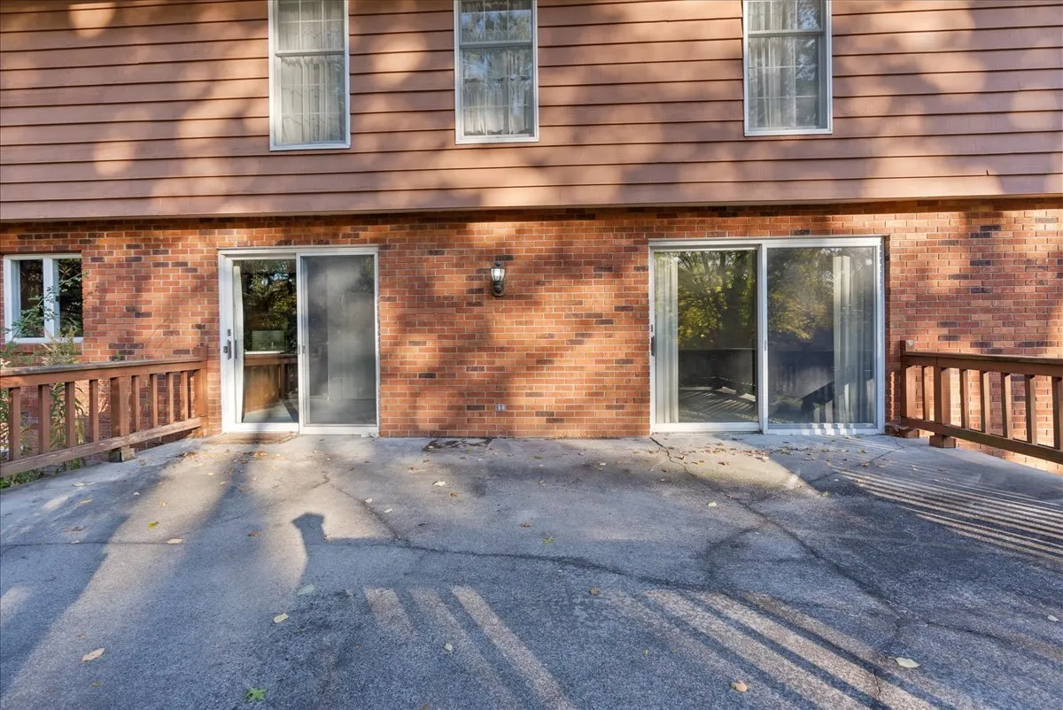 1107 Pine Ridge Court IL