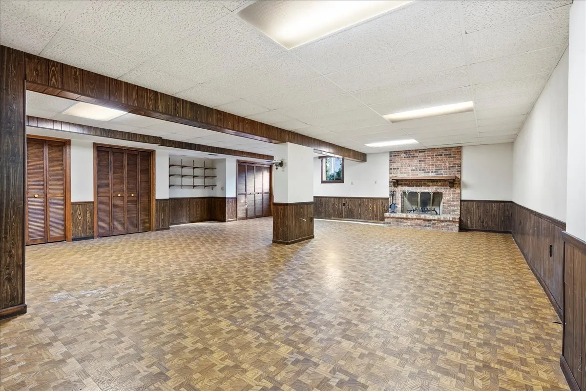 1107 Pine Ridge Court IL