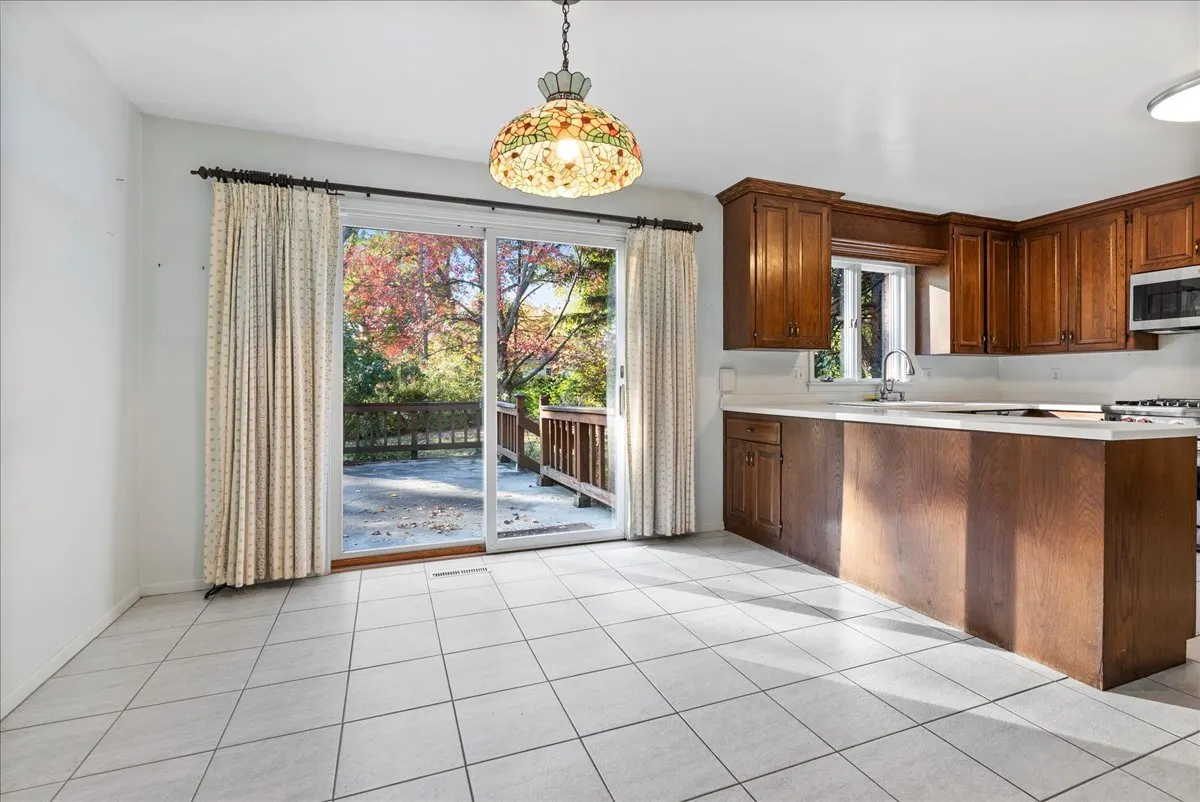 1107 Pine Ridge Court IL