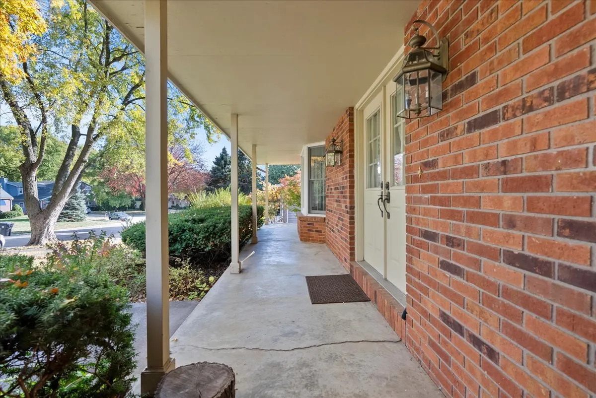 1107 Pine Ridge Court IL