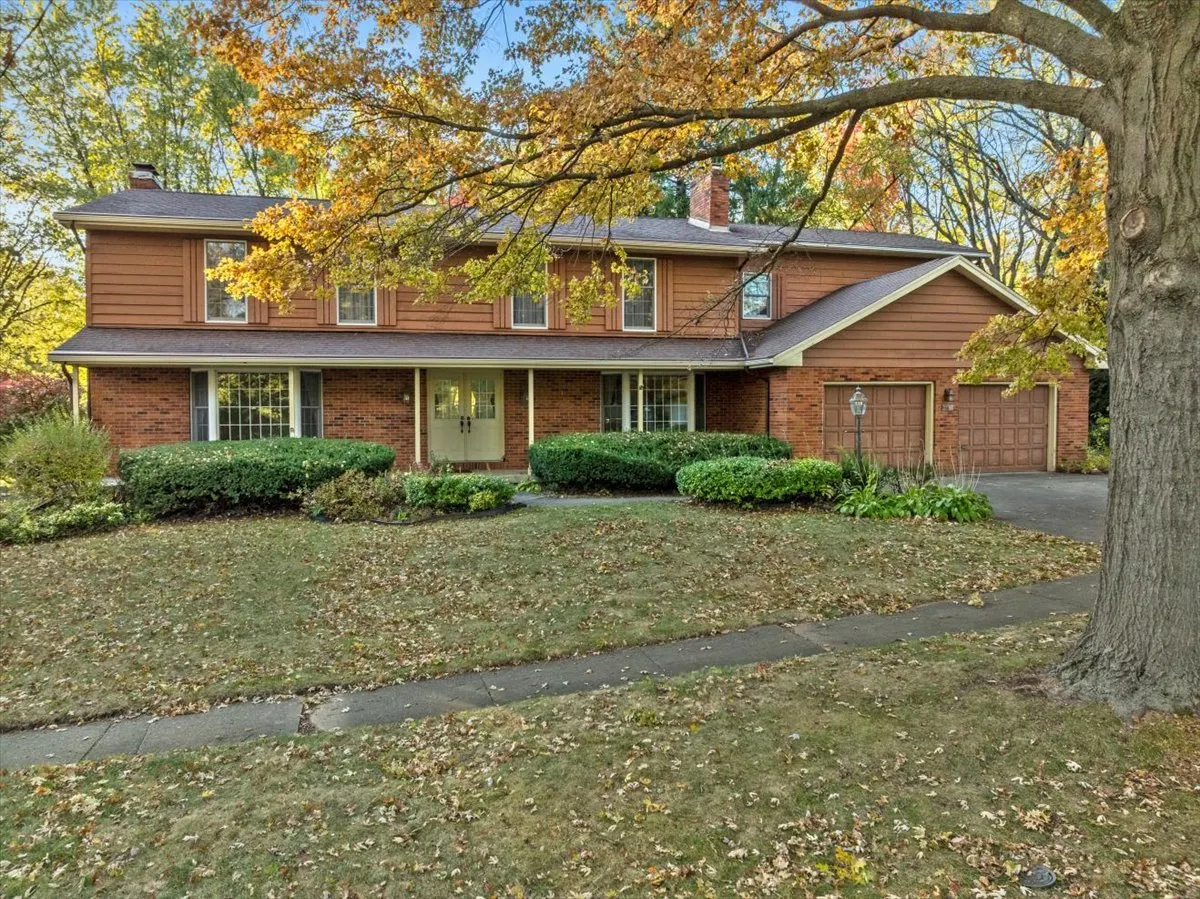 1107 Pine Ridge Court IL