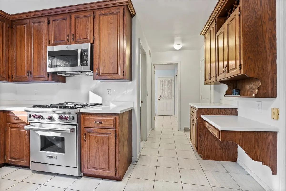 1107 Pine Ridge Court IL