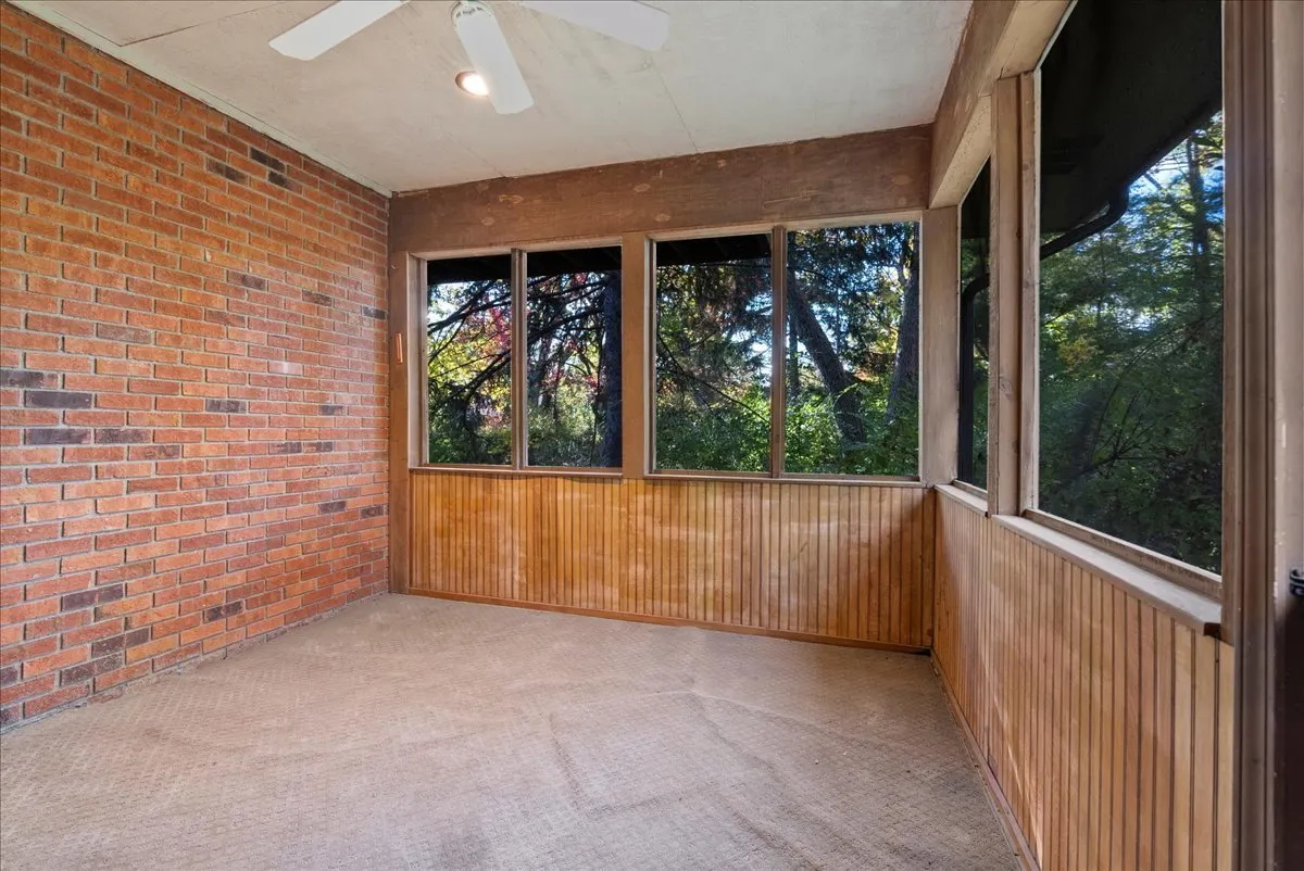 1107 Pine Ridge Court IL