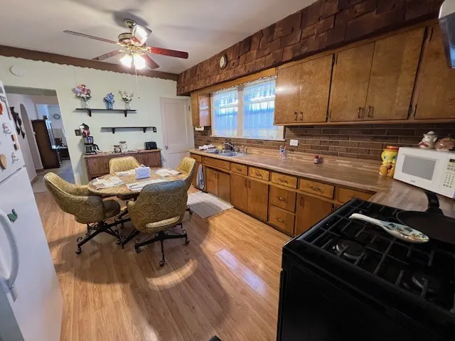 1519 Wisconsin Avenue IL