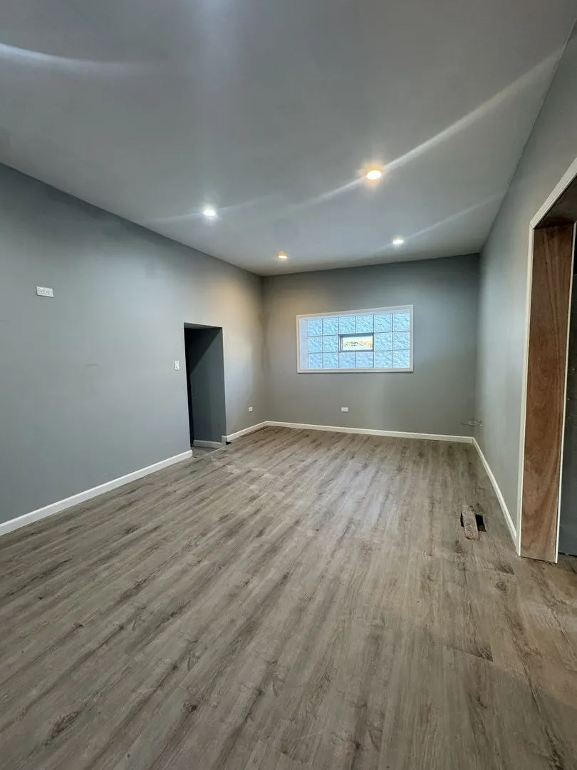 4915 W 30th Street IL