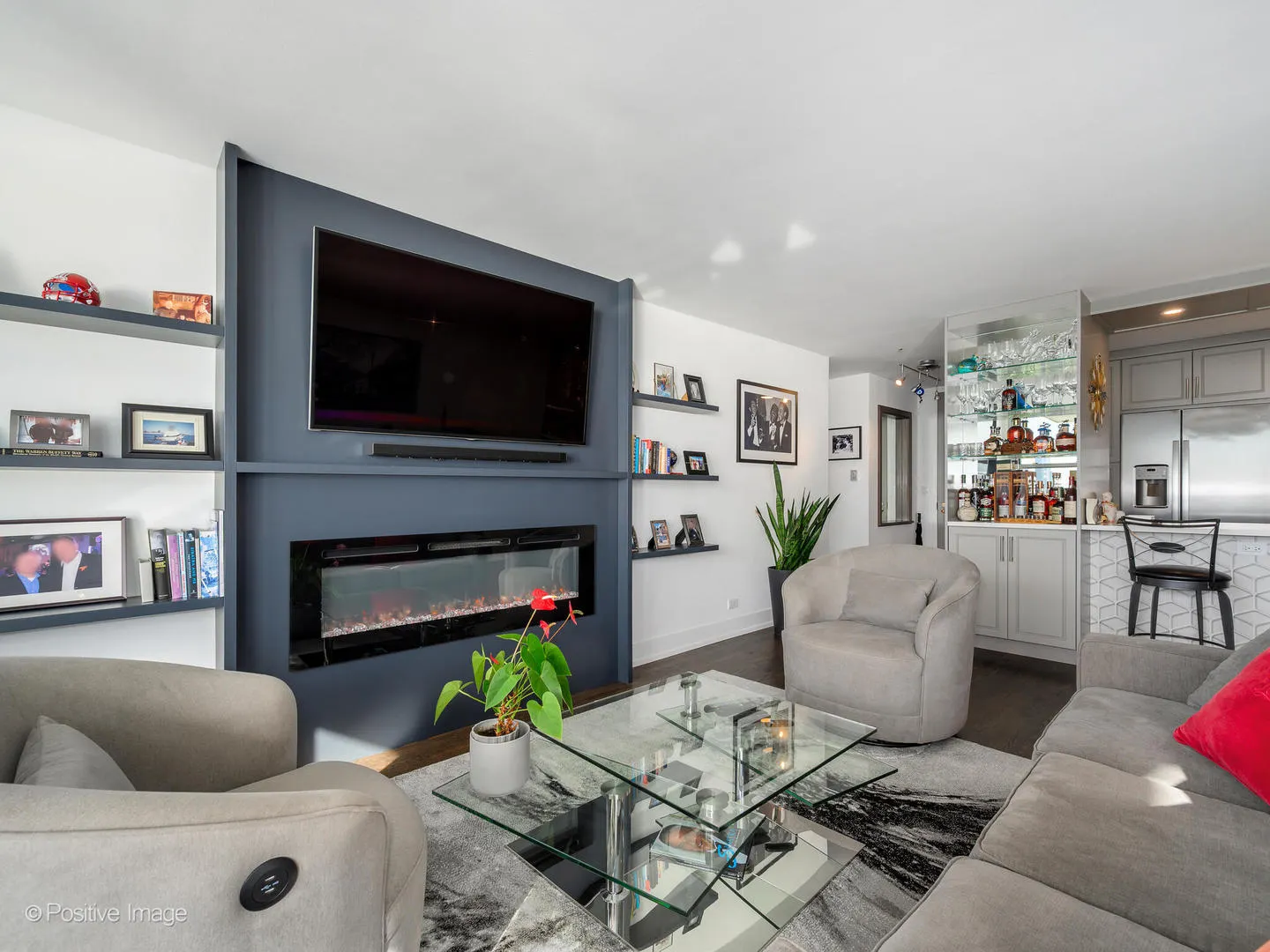 400 E Randolph Street 3715 IL