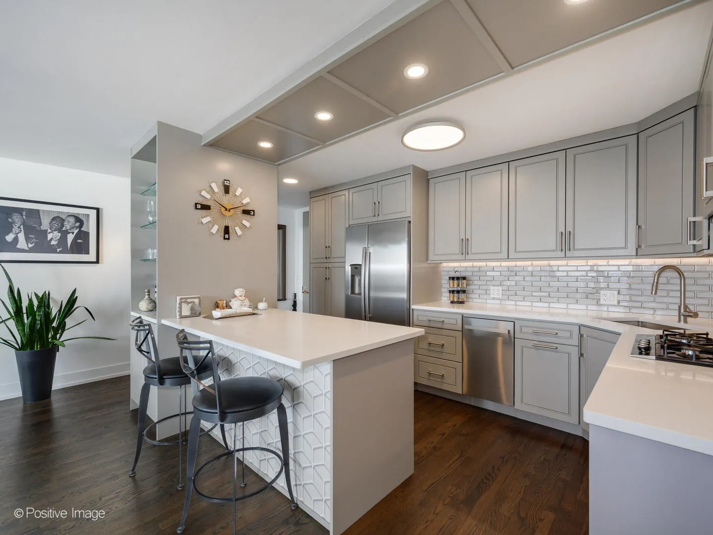 400 E Randolph Street 3715 IL