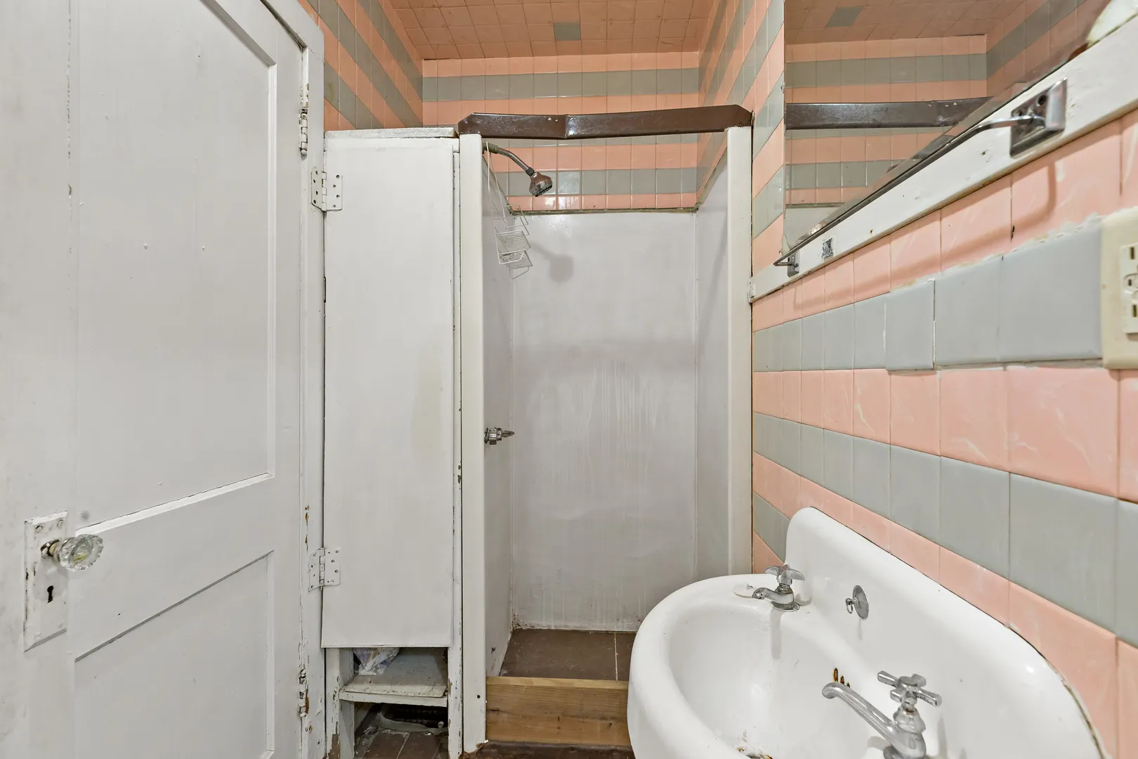 13827 S Wentworth Avenue IL