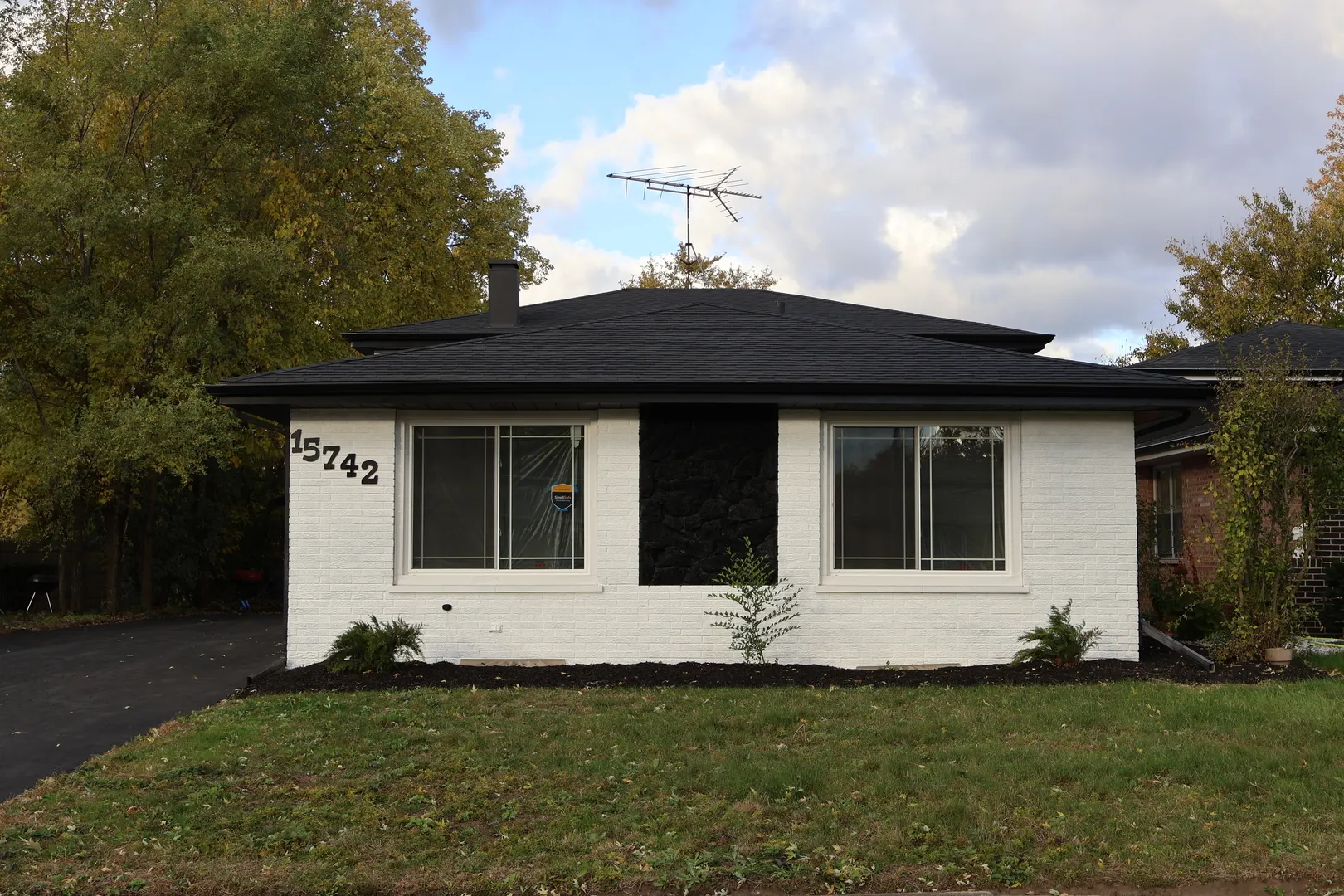 15742 E End Avenue IL